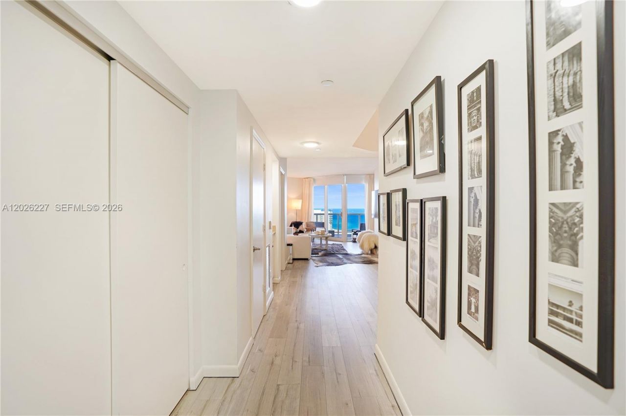 4779 Collins Ave , Unit 2908, Miami Beach, FL 33140 Photo