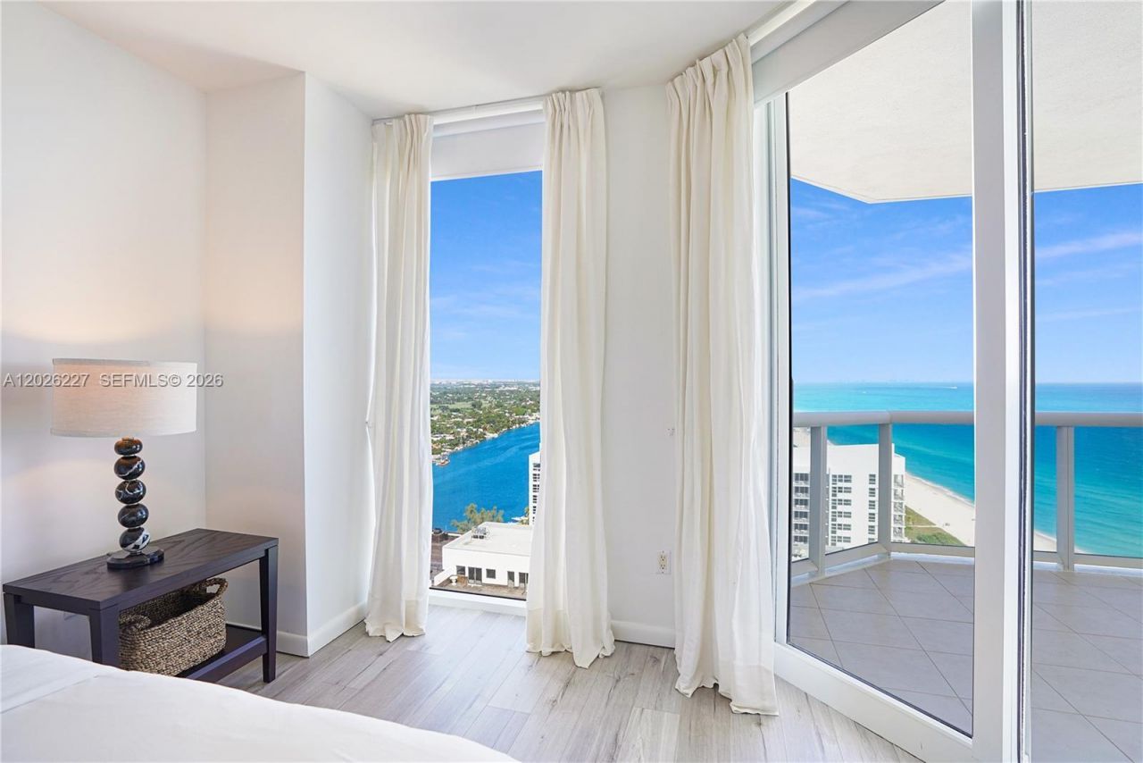 4779 Collins Ave , Unit 2908, Miami Beach, FL 33140 Photo
