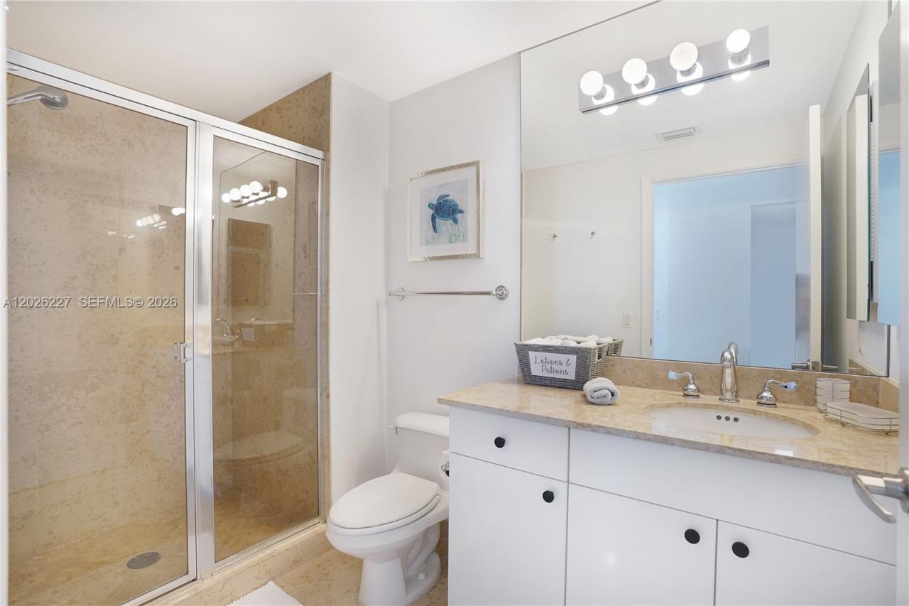 4779 Collins Ave , Unit 2908, Miami Beach, FL 33140 Photo