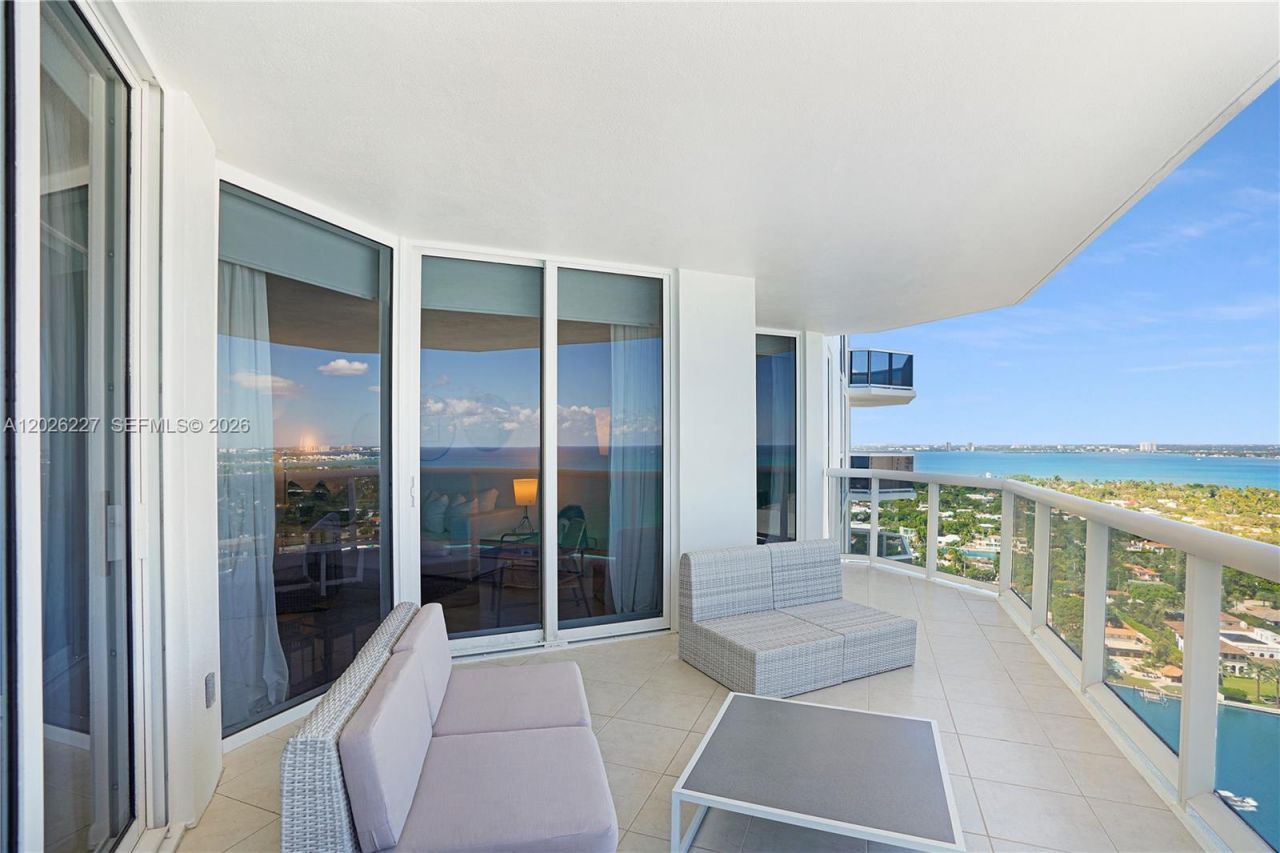 4779 Collins Ave , Unit 2908, Miami Beach, FL 33140 Photo