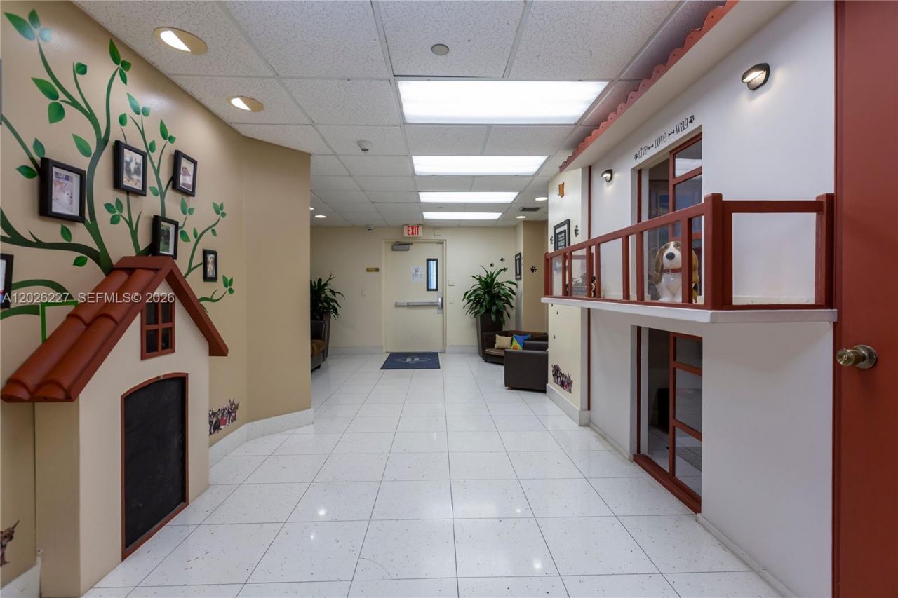 4779 Collins Ave , Unit 2908, Miami Beach, FL 33140 Photo