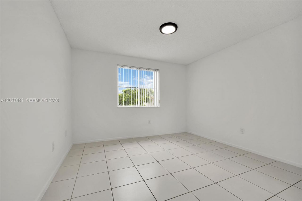 15558 SW 112th Dr , Miami, FL 33196 Photo