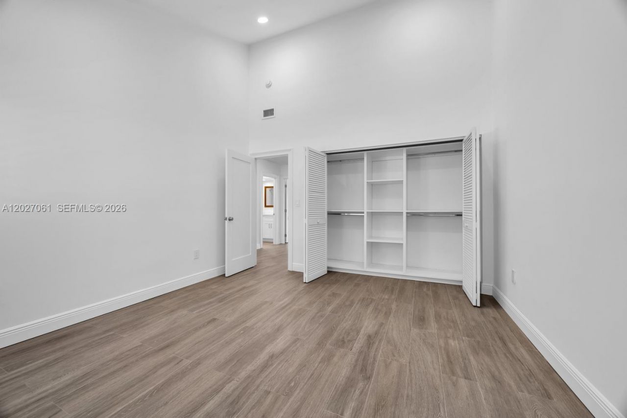 6661 SW 72nd St , Unit 35, South Miami, FL 33143 Photo