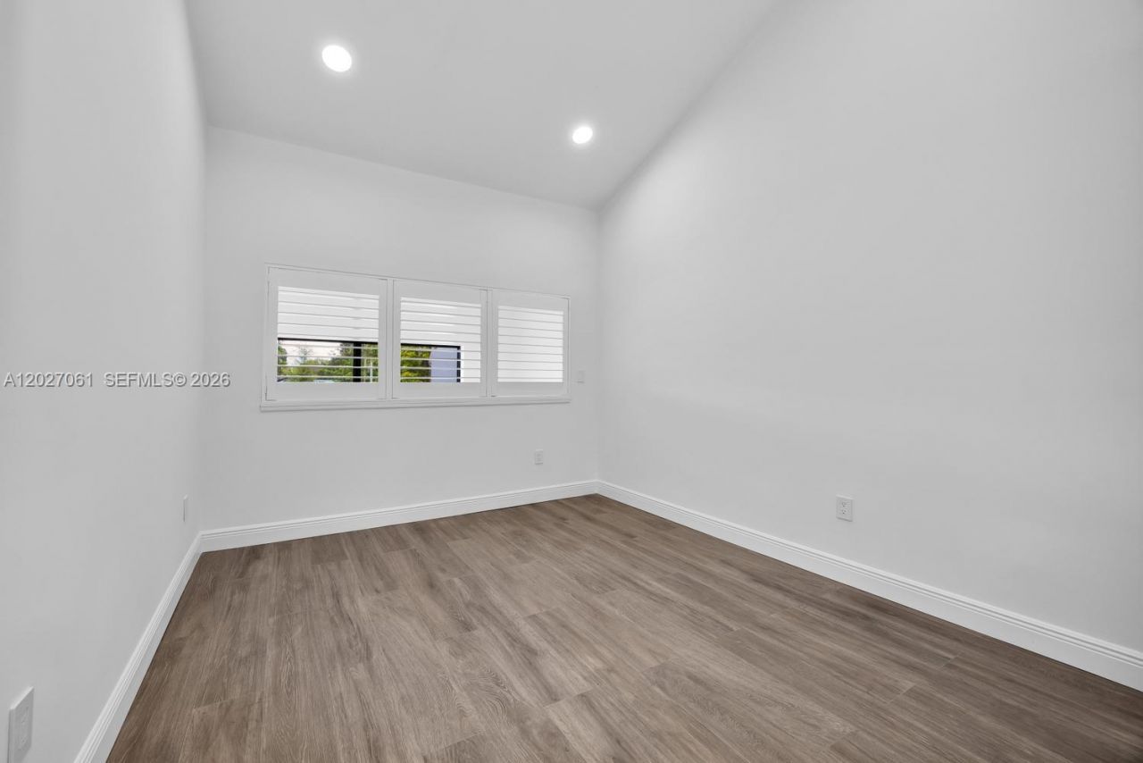 6661 SW 72nd St , Unit 35, South Miami, FL 33143 Photo