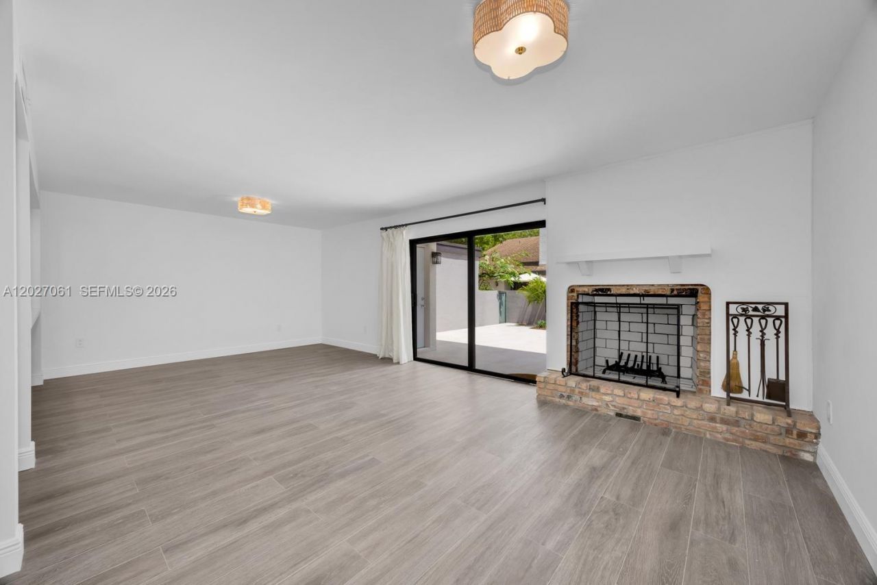 6661 SW 72nd St , Unit 35, South Miami, FL 33143 Photo