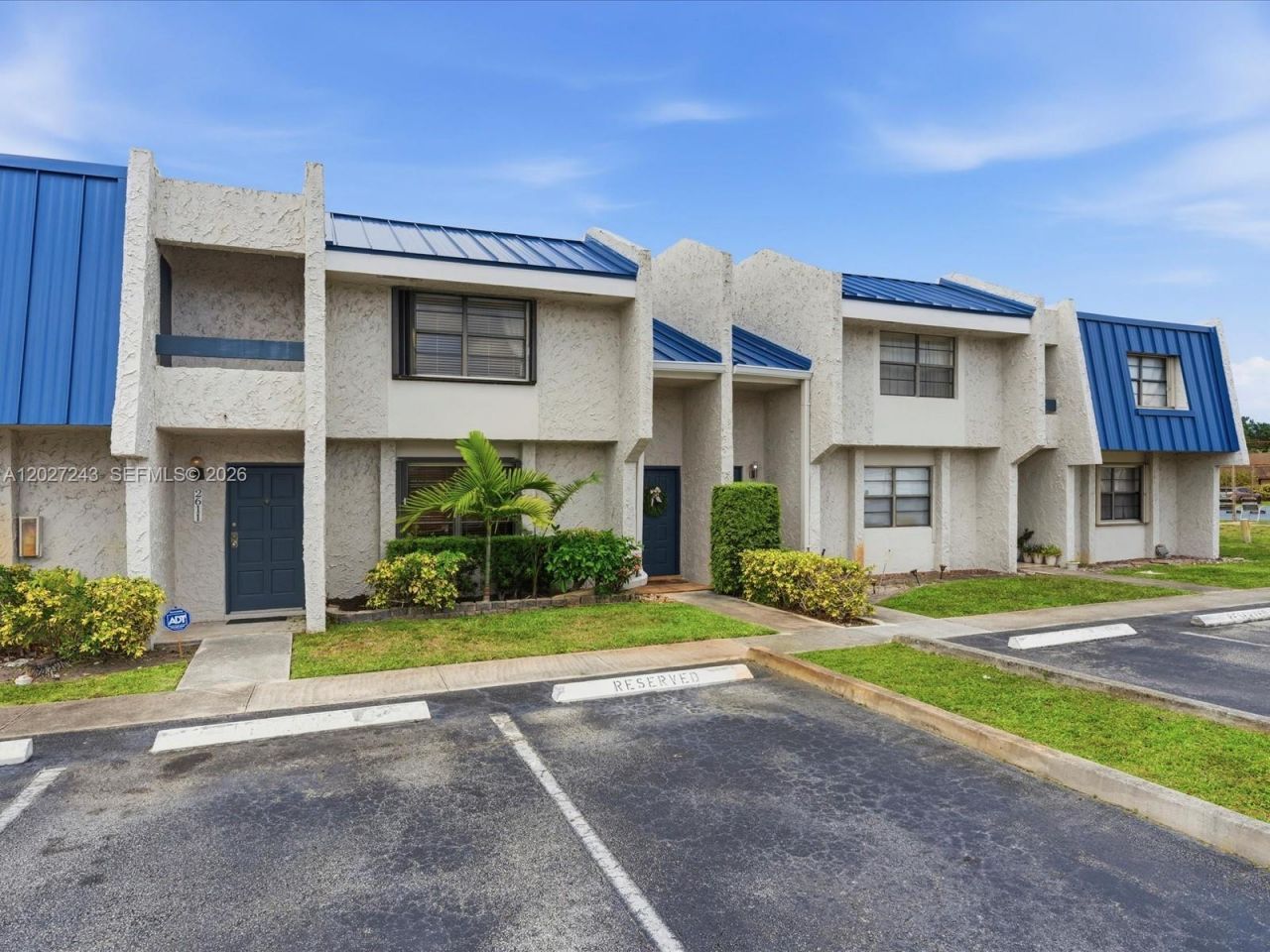 2615 N 40th Ave , Hollywood, FL 33021 Photo