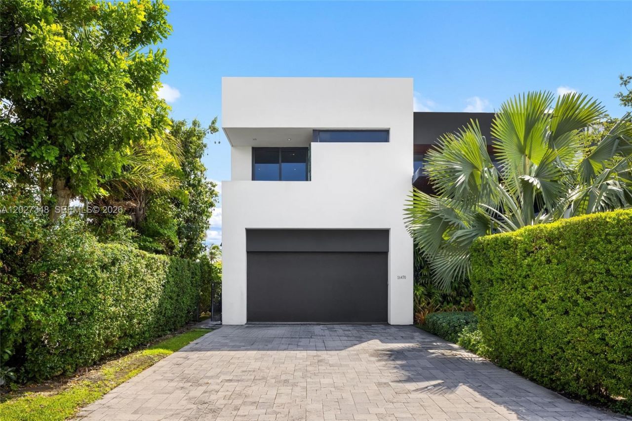 16470 NE 30th Ave, North Miami Beach, FL 33160 Photo