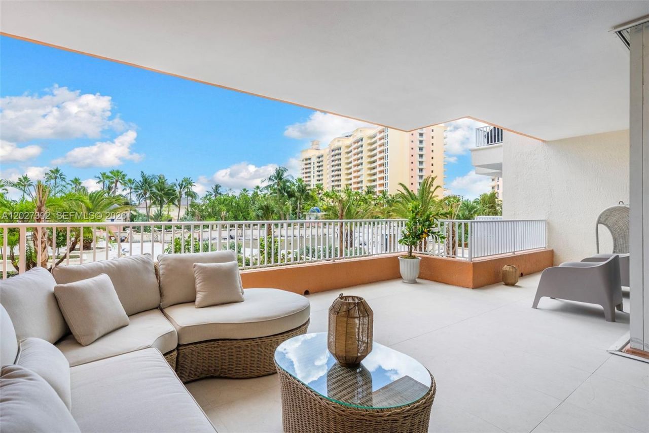 785 Crandon Blvd , Unit 205/305, Key Biscayne, FL 33149 Photo
