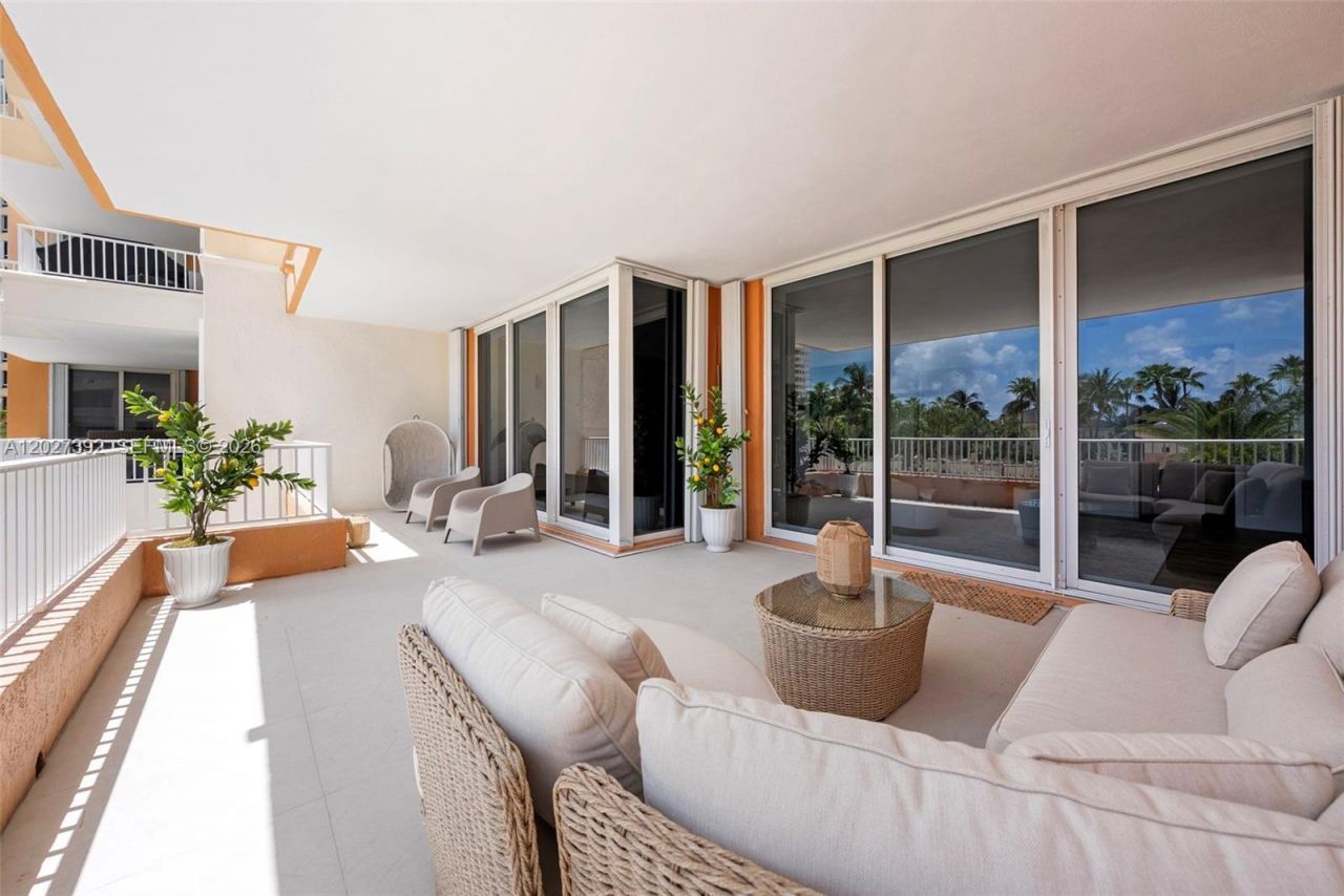 785 Crandon Blvd , Unit 205/305, Key Biscayne, FL 33149 Photo