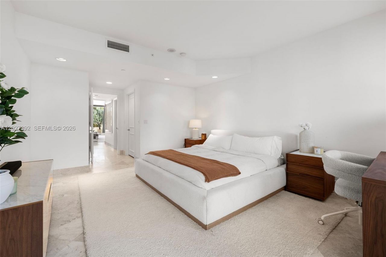 785 Crandon Blvd , Unit 205/305, Key Biscayne, FL 33149 Photo