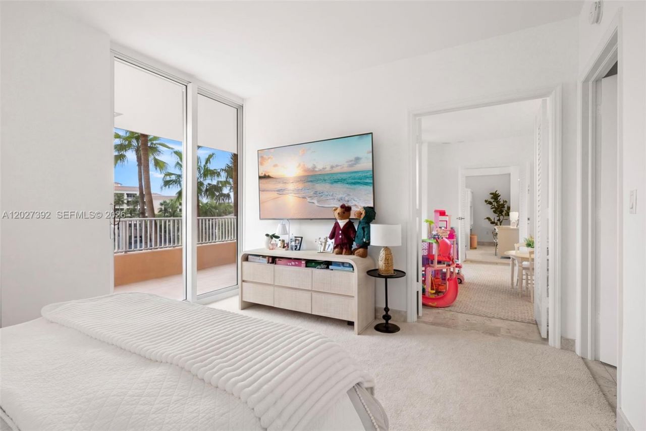 785 Crandon Blvd , Unit 205/305, Key Biscayne, FL 33149 Photo