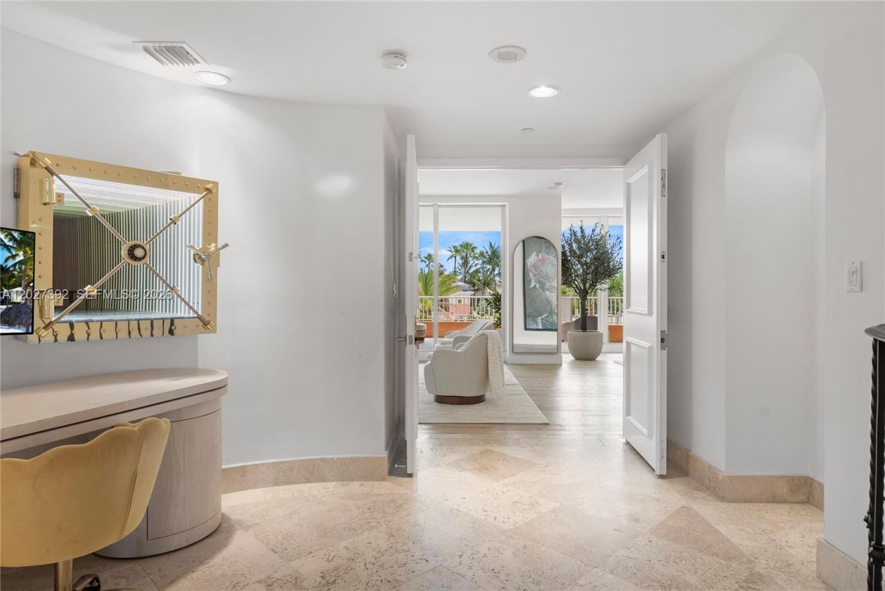 785 Crandon Blvd , Unit 205/305, Key Biscayne, FL 33149 Photo