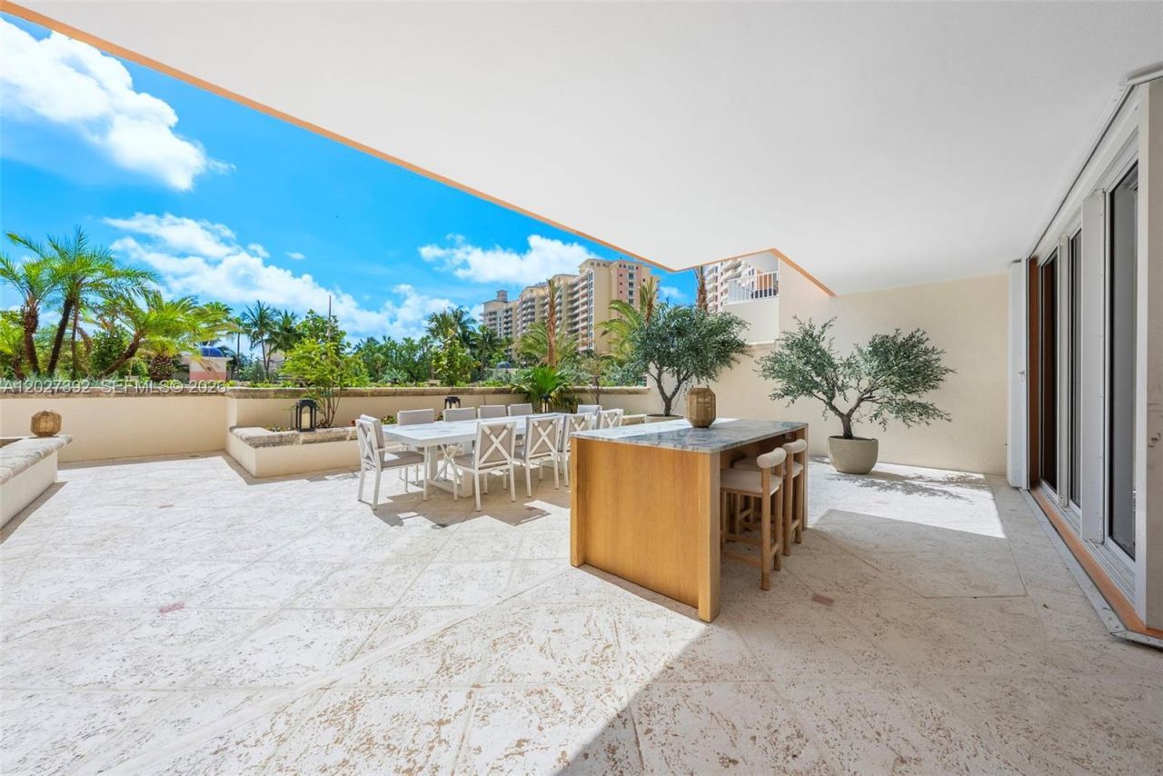 785 Crandon Blvd , Unit 205/305, Key Biscayne, FL 33149 Photo