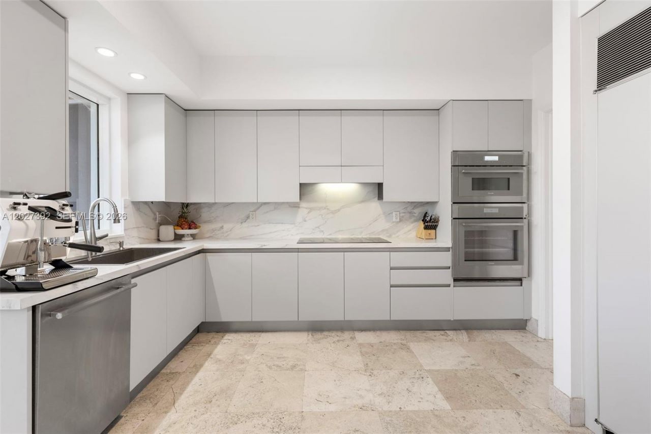 785 Crandon Blvd , Unit 205/305, Key Biscayne, FL 33149 Photo