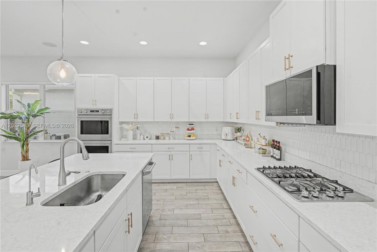 15943 Whippoorwill Cir, Westlake, FL 33470 Photo