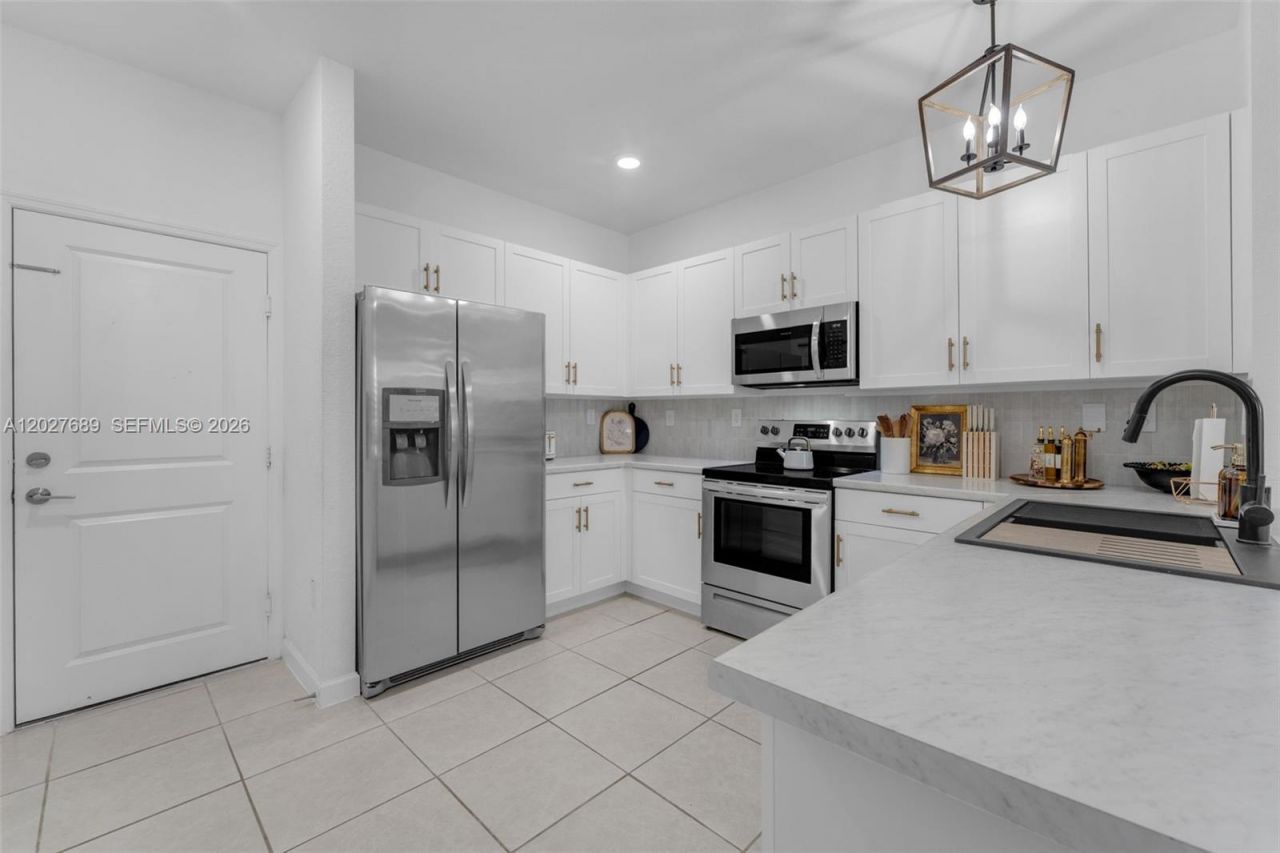 1400 SE 26th Rd, Homestead, FL 33035 Photo