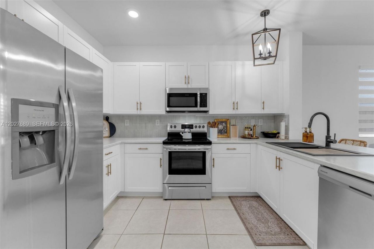 1400 SE 26th Rd, Homestead, FL 33035 Photo