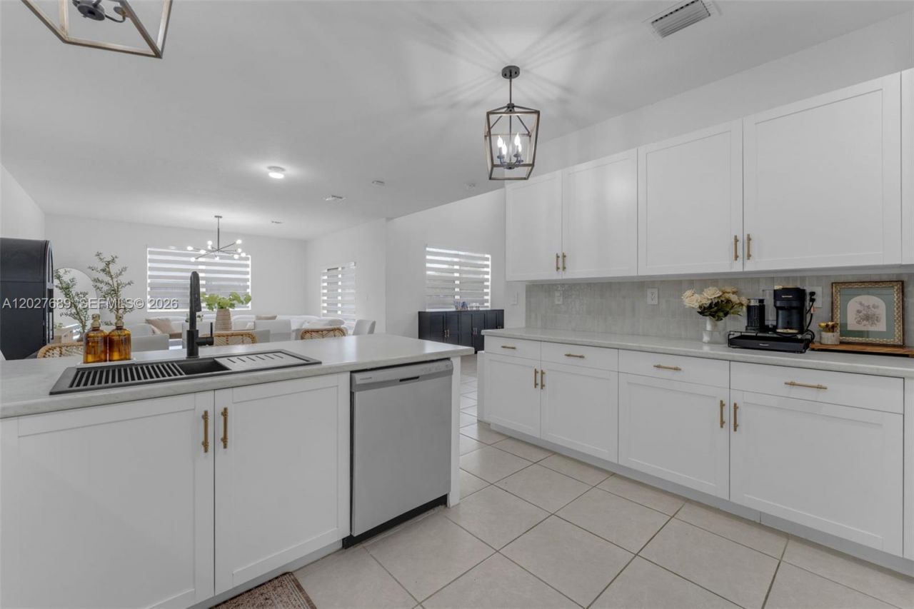 1400 SE 26th Rd, Homestead, FL 33035 Photo