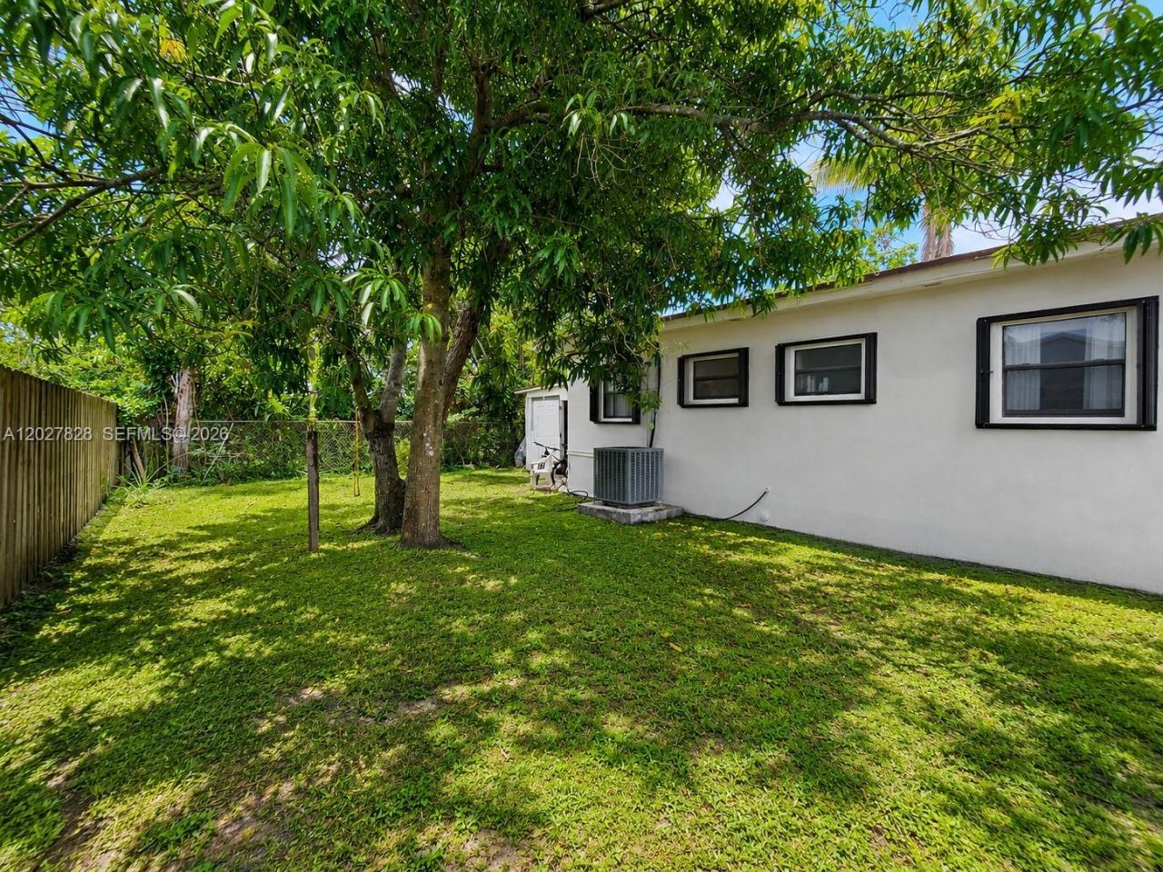 2515 SW 62nd Ave, Miramar, FL 33023 Photo