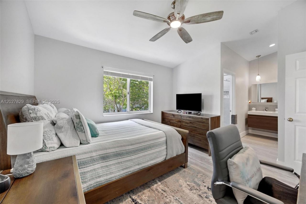 749 NW 208th Way , Pembroke Pines, FL 33029 Photo
