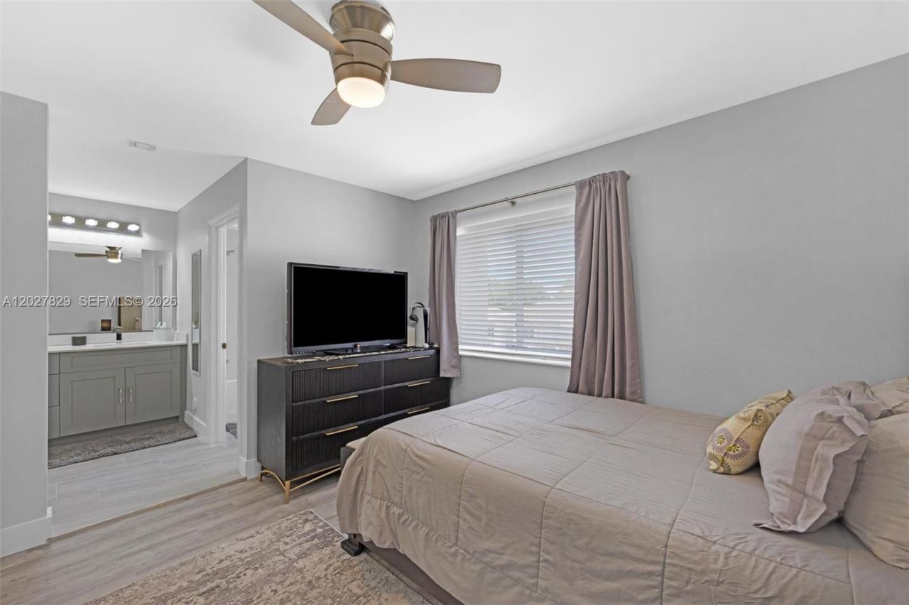 749 NW 208th Way , Pembroke Pines, FL 33029 Photo