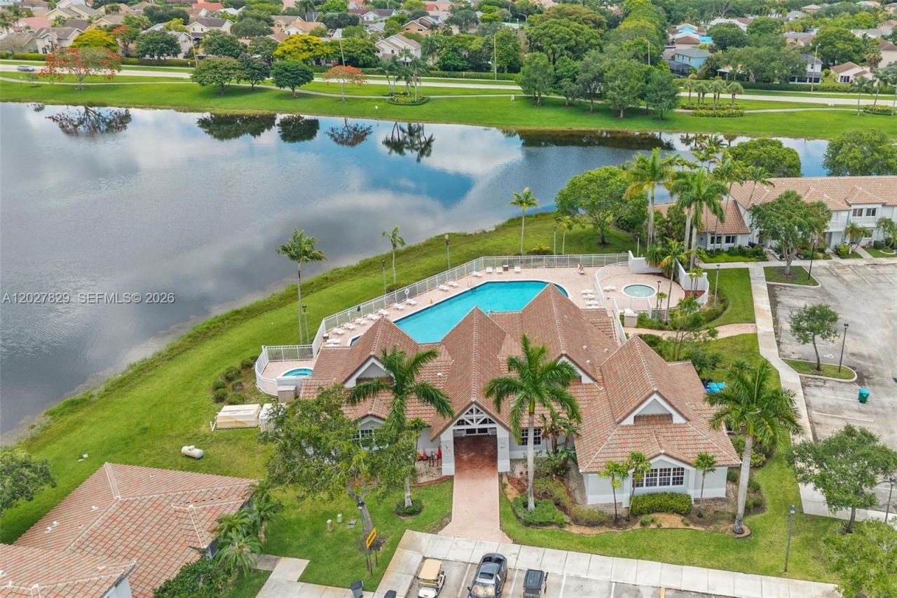 749 NW 208th Way , Pembroke Pines, FL 33029 Photo