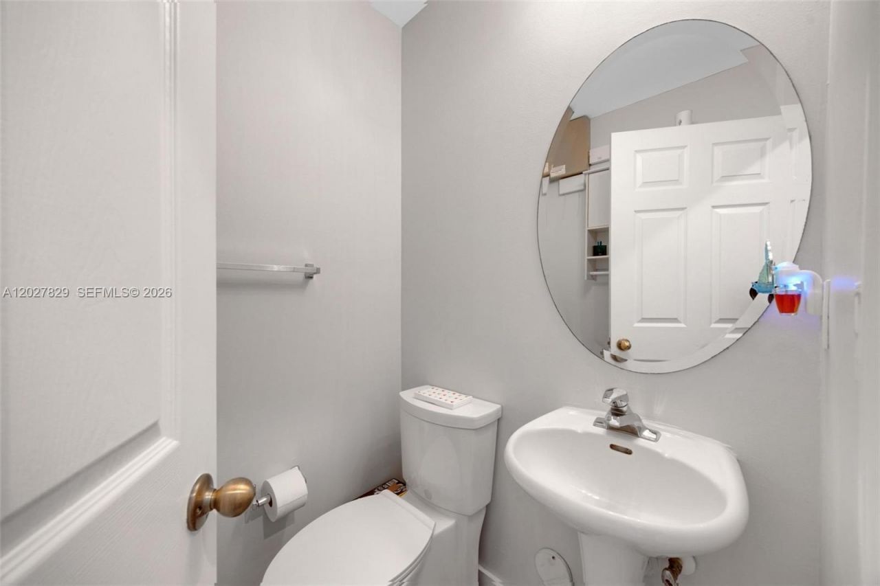 749 NW 208th Way , Pembroke Pines, FL 33029 Photo