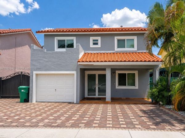 9837 NW 123rd Ter, Hialeah Gardens, FL 33018