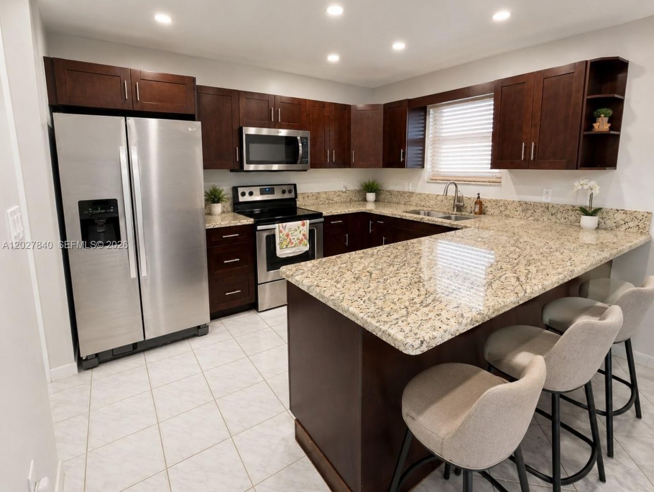 9837 NW 123rd Ter, Hialeah Gardens, FL 33018 Photo