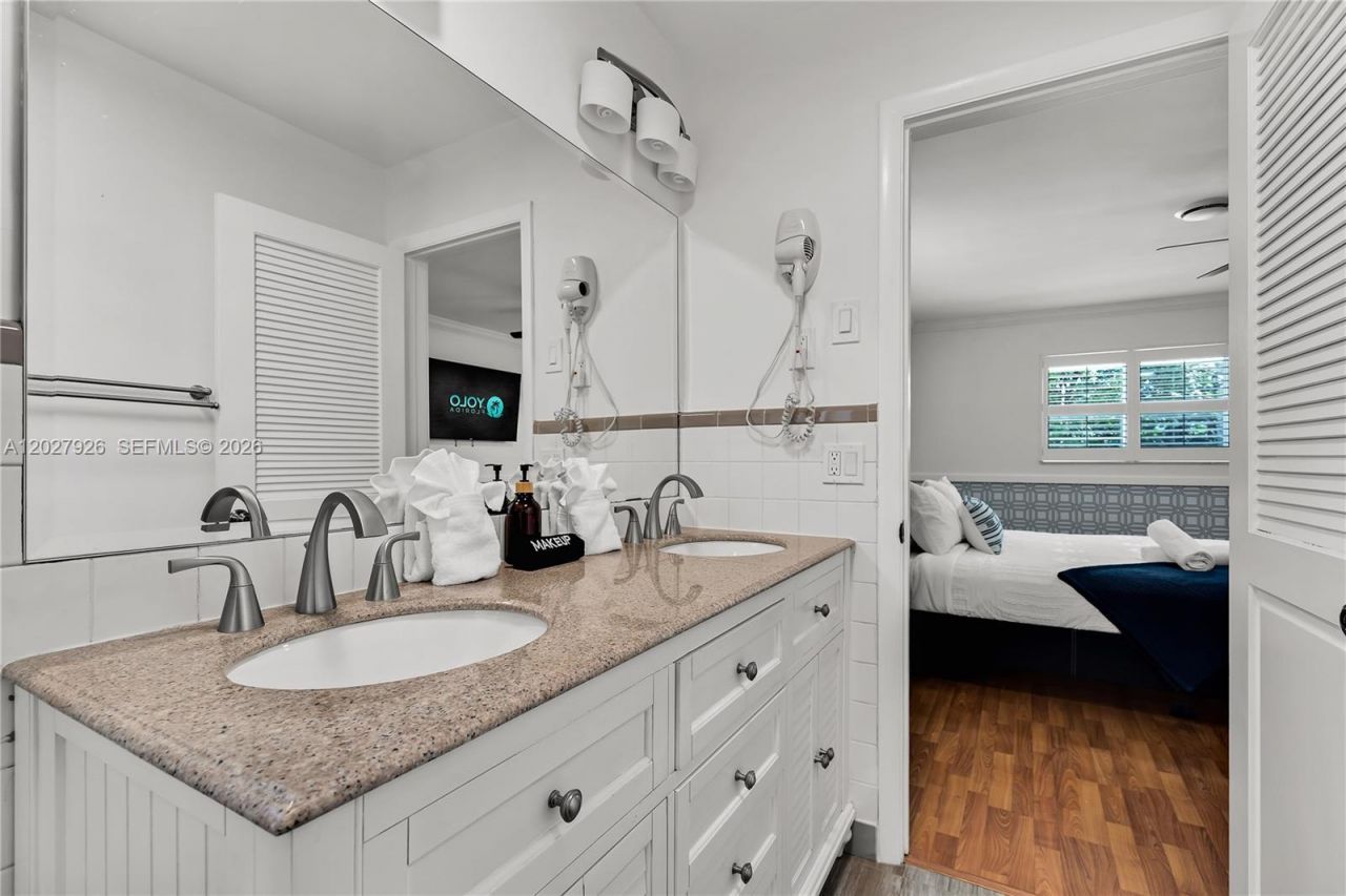 6421 NE 22nd Ave, Fort Lauderdale, FL 33308 Photo