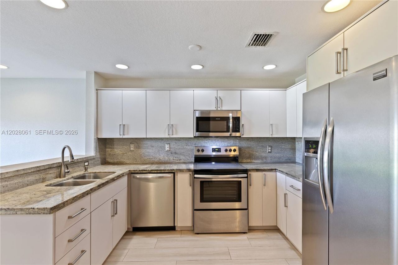 3126 SW 128th Ave , Unit 157, Miramar, FL 33027 Photo