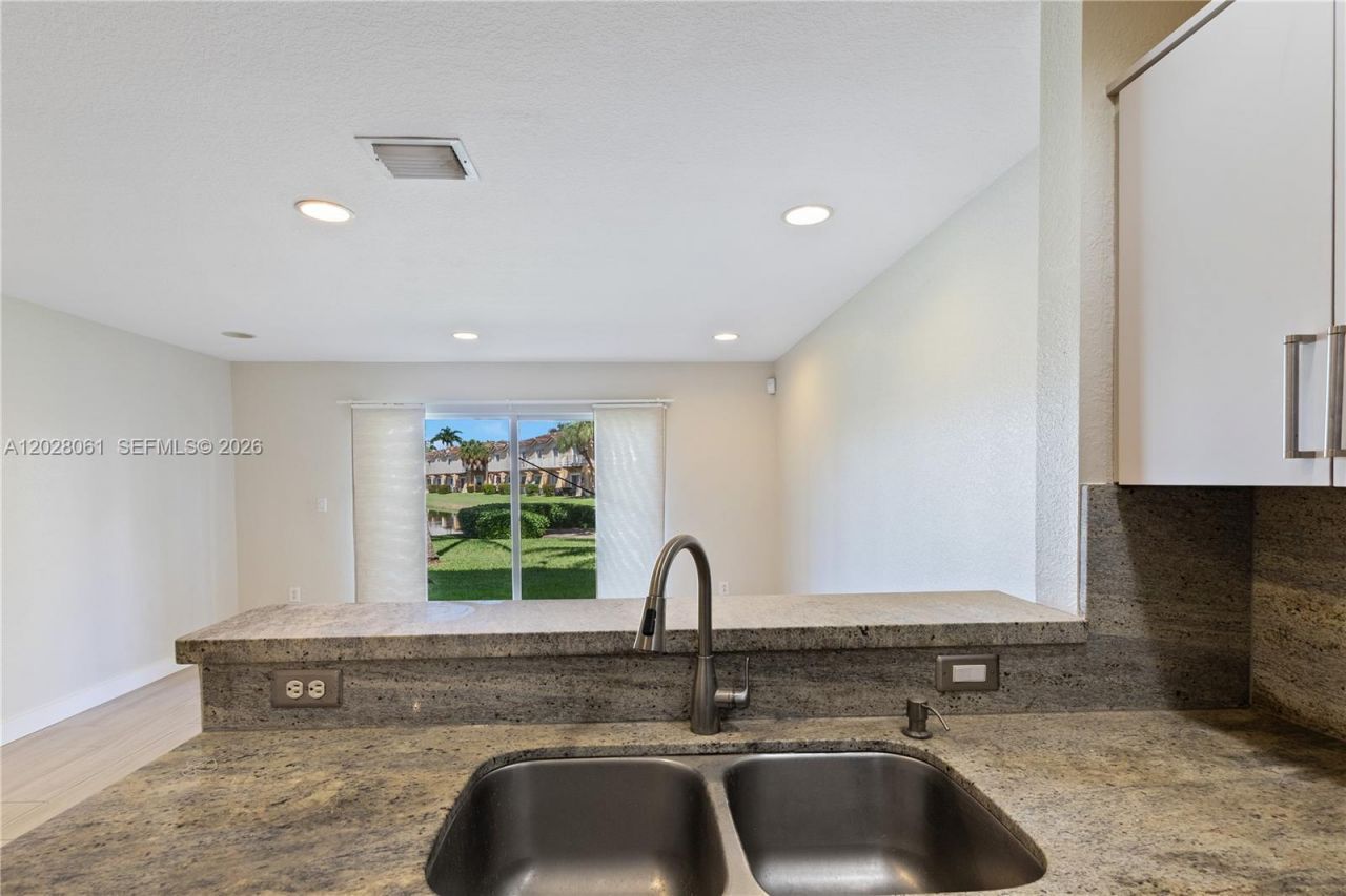 3126 SW 128th Ave , Unit 157, Miramar, FL 33027 Photo