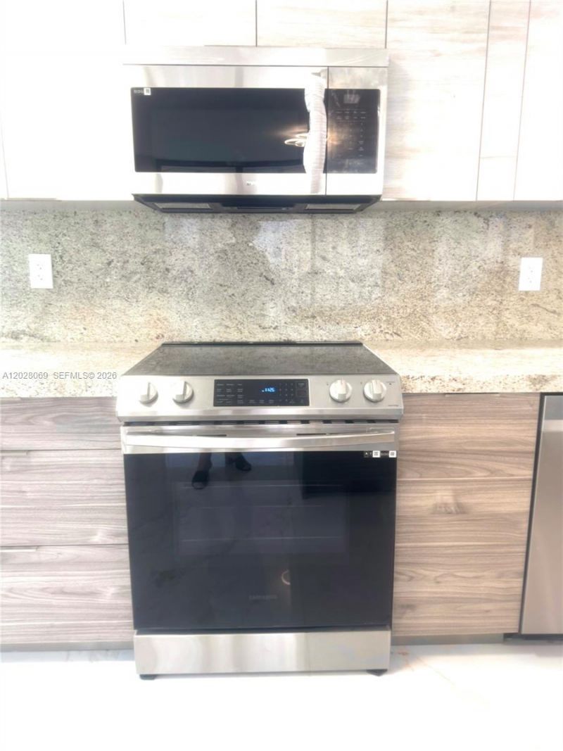 290 174th St, Unit 619, Sunny Isles Beach, FL 33160 Photo