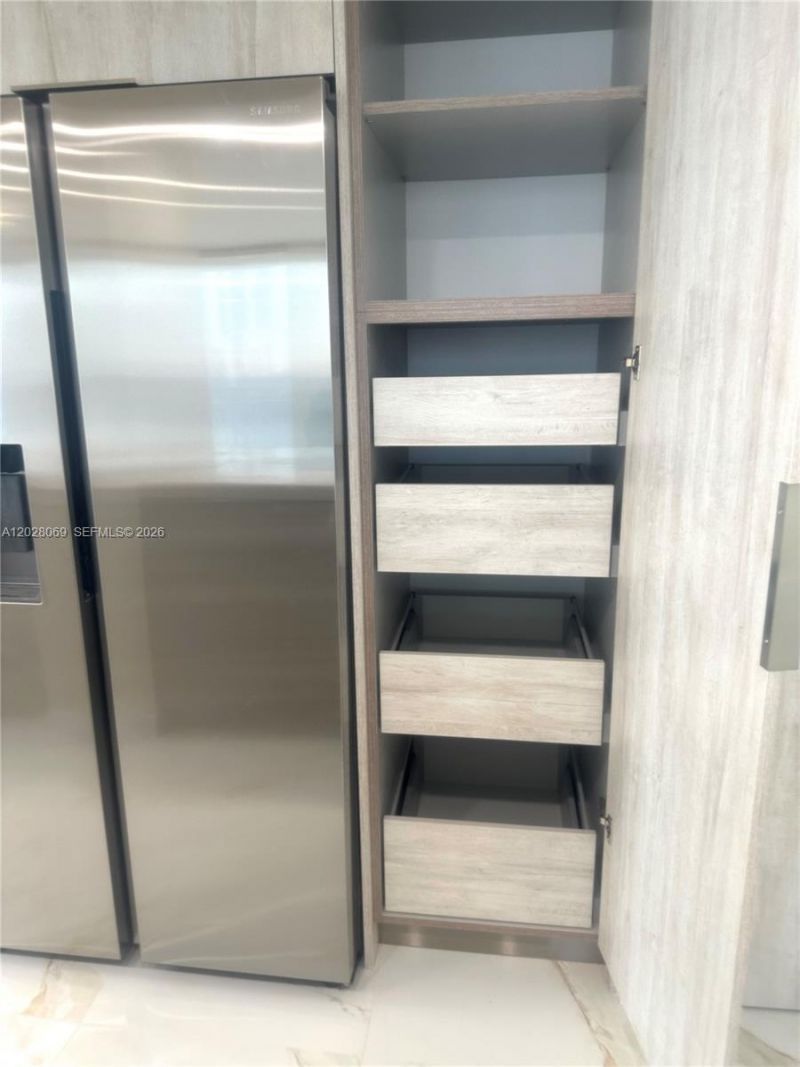 290 174th St, Unit 619, Sunny Isles Beach, FL 33160 Photo