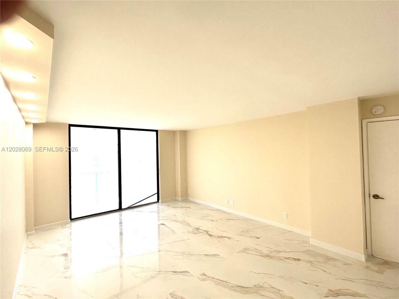 290 174th St, Unit 619, Sunny Isles Beach, FL 33160 Photo
