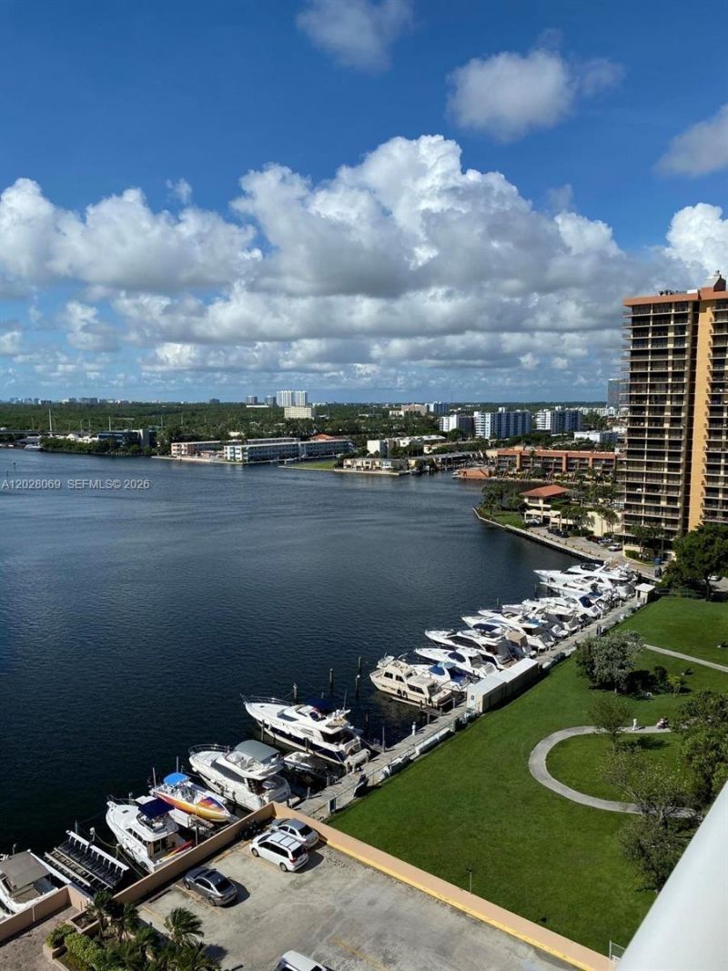 290 174th St, Unit 619, Sunny Isles Beach, FL 33160 Photo