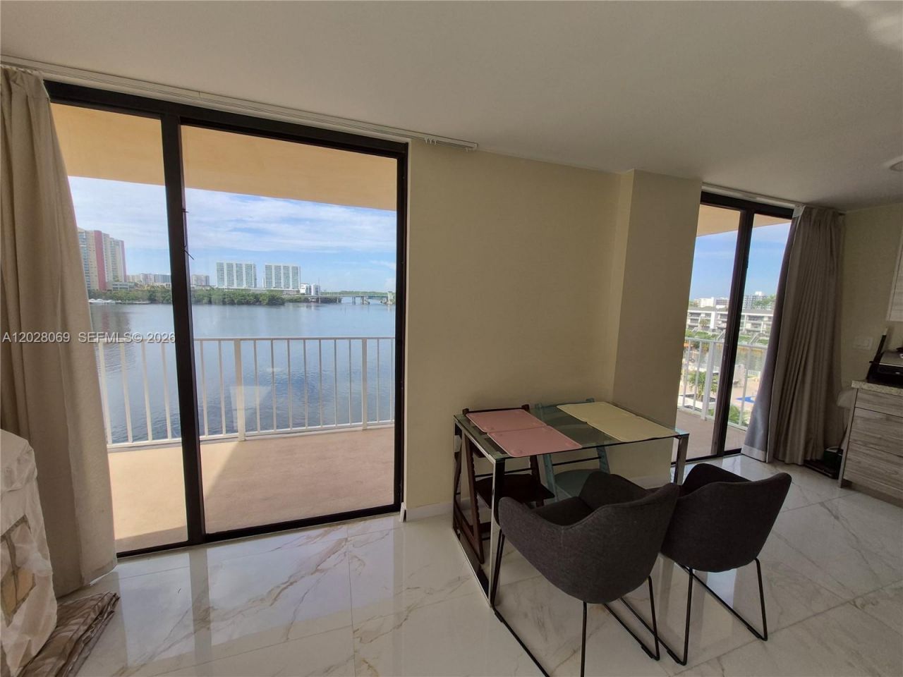 290 174th St, Unit 619, Sunny Isles Beach, FL 33160 Photo