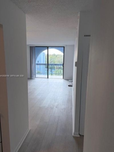 9460 Fontainebleau Blvd, Unit 529, Miami, FL 33172 Photo