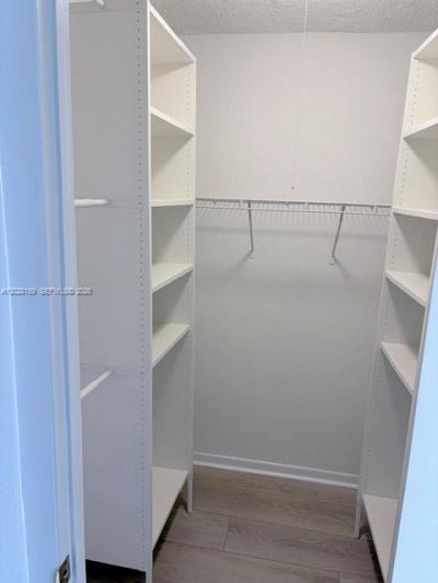 9460 Fontainebleau Blvd, Unit 529, Miami, FL 33172 Photo