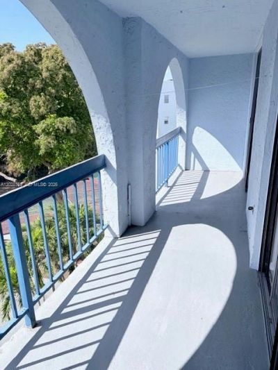 9460 Fontainebleau Blvd, Unit 529, Miami, FL 33172 Photo