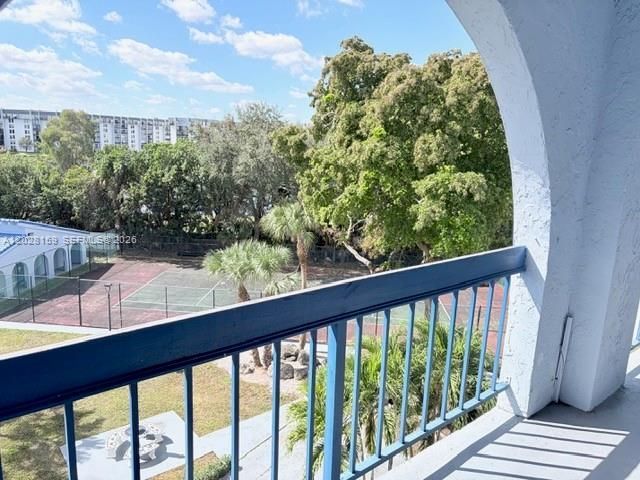 9460 Fontainebleau Blvd, Unit 529, Miami, FL 33172 Photo