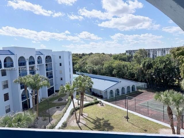 9460 Fontainebleau Blvd, Unit 529, Miami, FL 33172 Photo