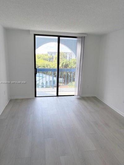 9460 Fontainebleau Blvd, Unit 529, Miami, FL 33172 Photo