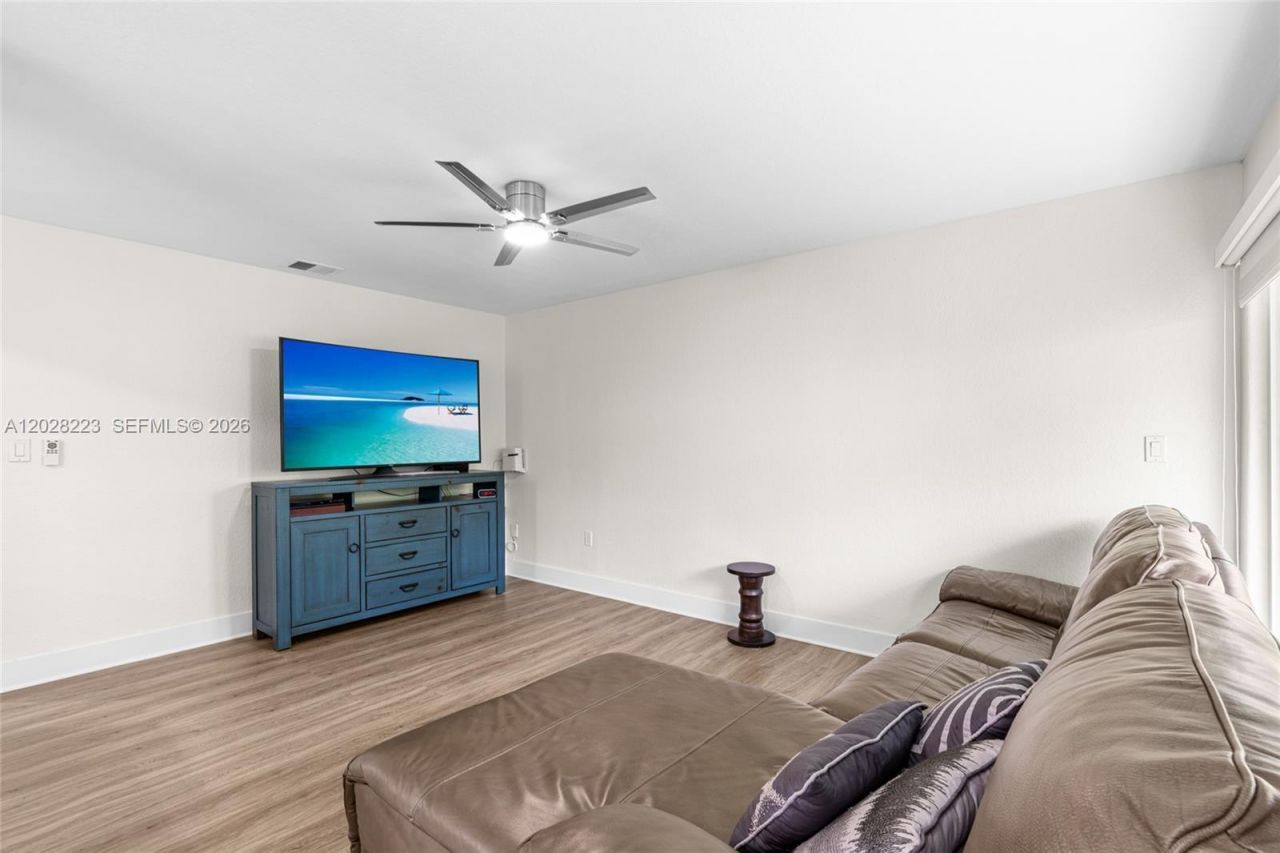 6014 SW 160th Ave, Miami, FL 33193 Photo
