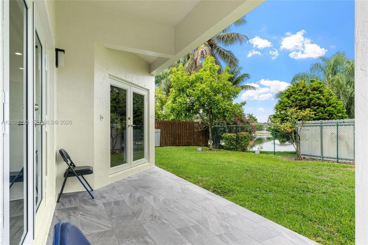 6014 SW 160th Ave, Miami, FL 33193 Photo