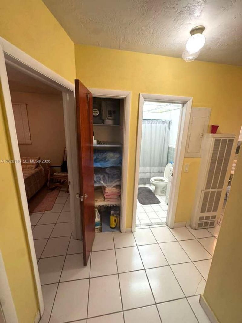 252 E 37th St , Hialeah, FL 33013 Photo