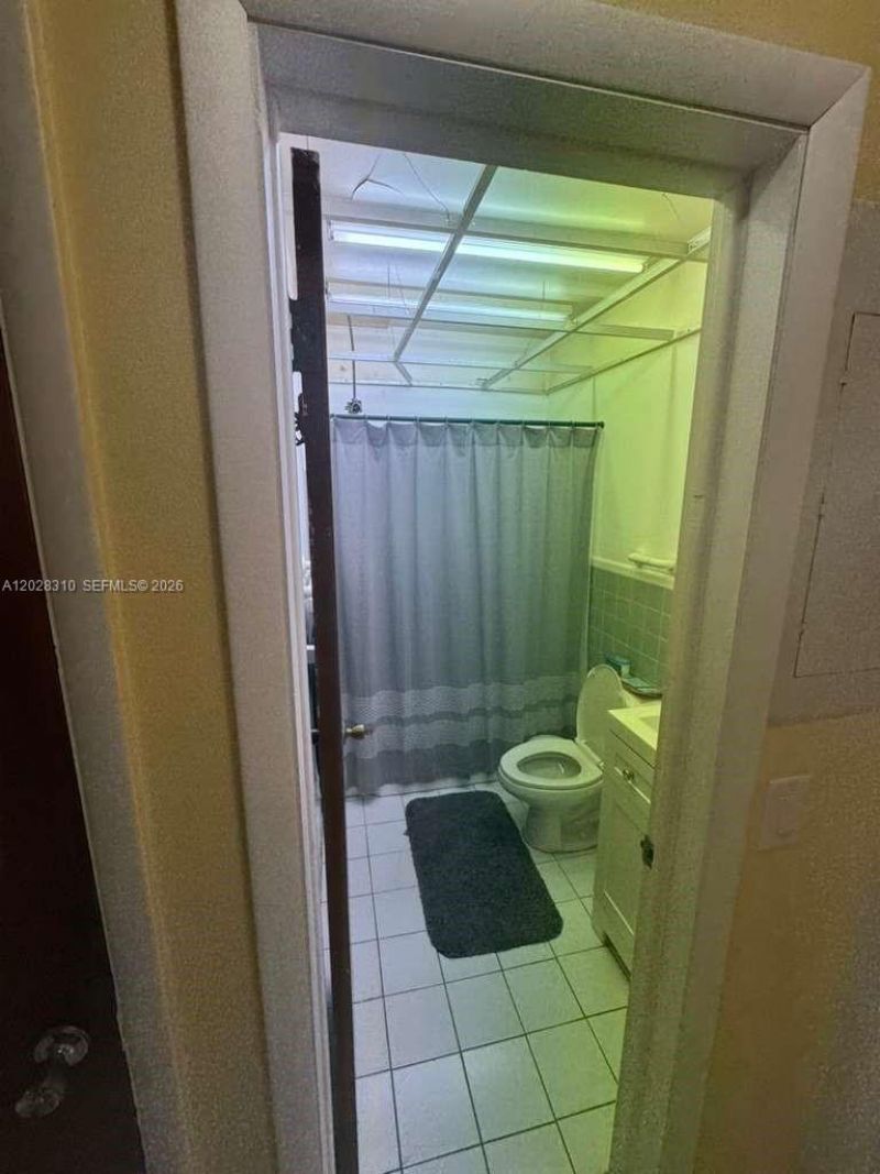 252 E 37th St , Hialeah, FL 33013 Photo