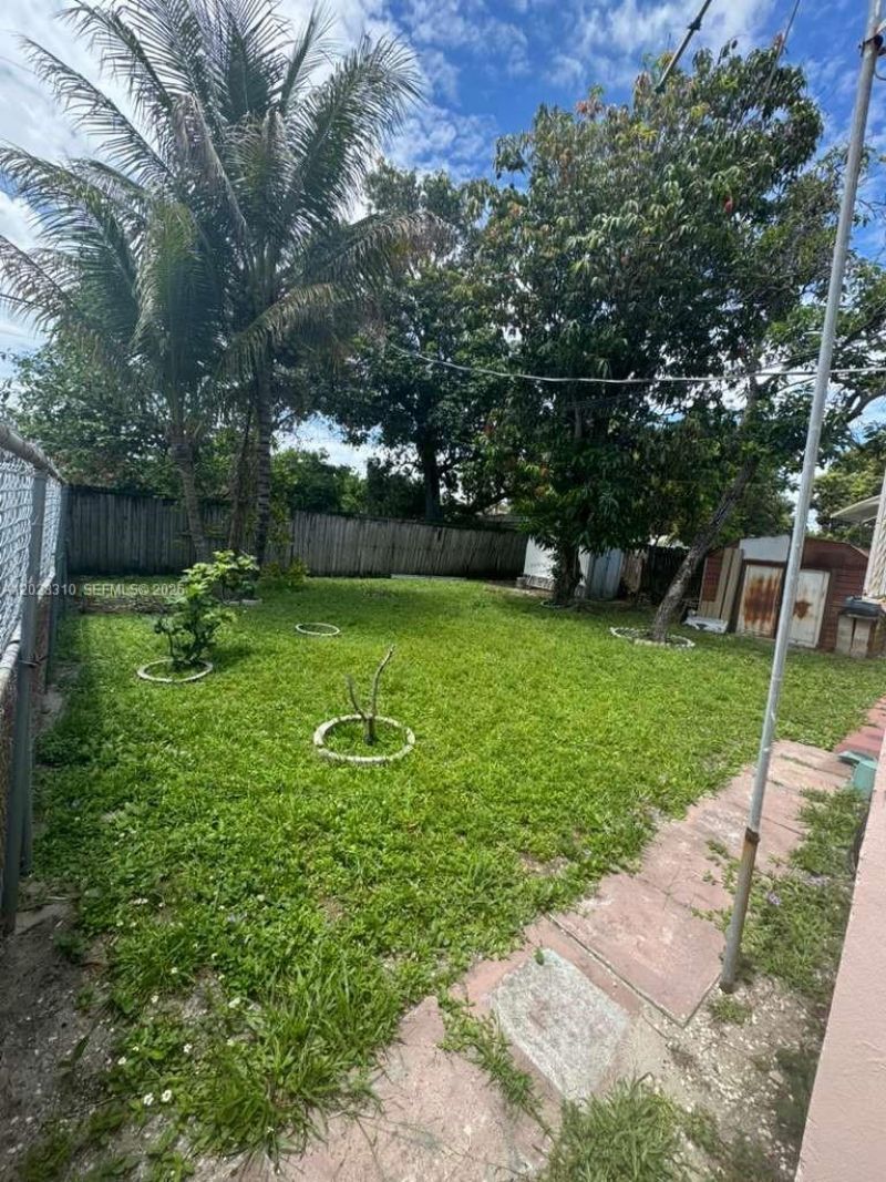 252 E 37th St , Hialeah, FL 33013 Photo