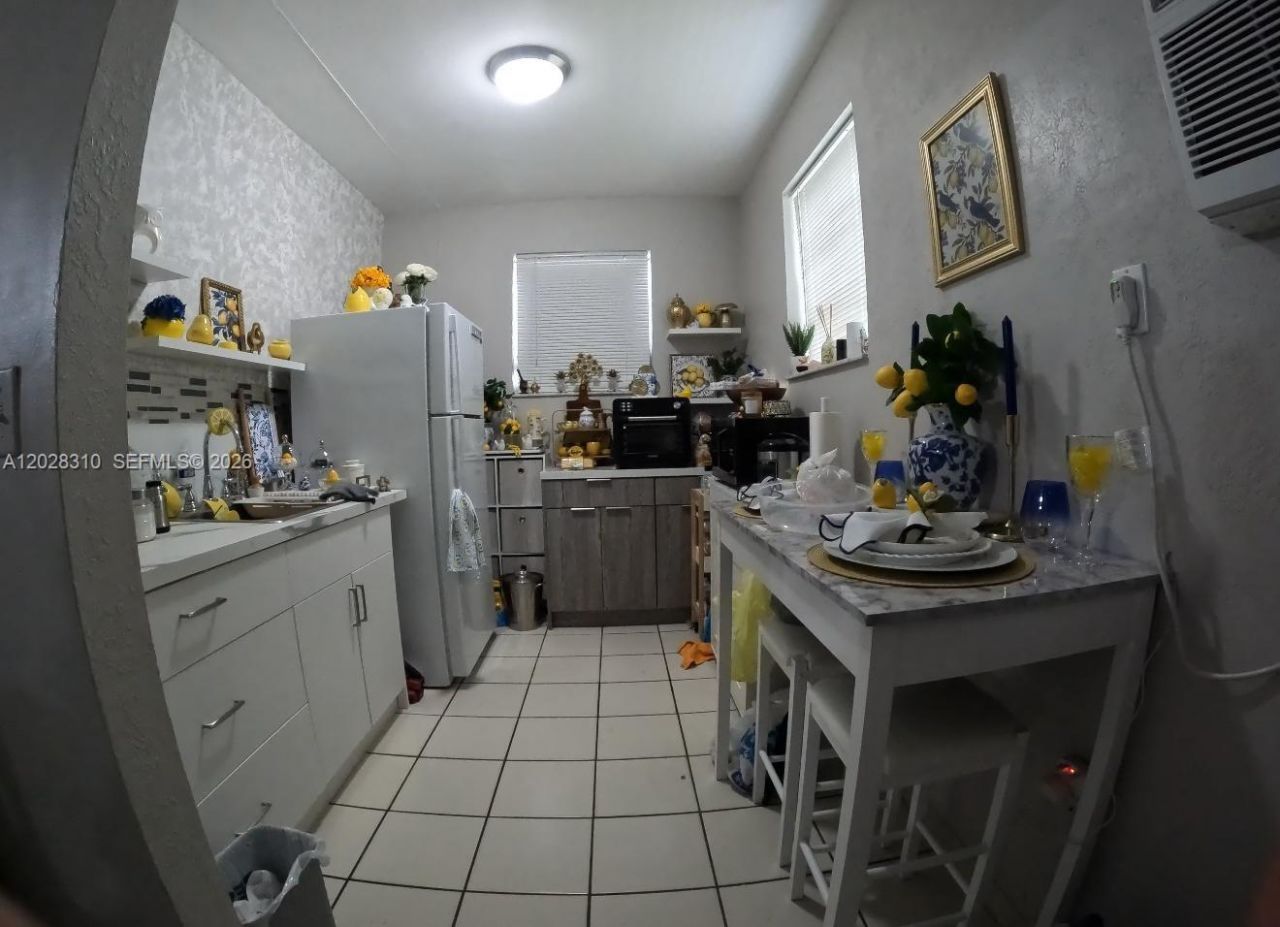 252 E 37th St , Hialeah, FL 33013 Photo