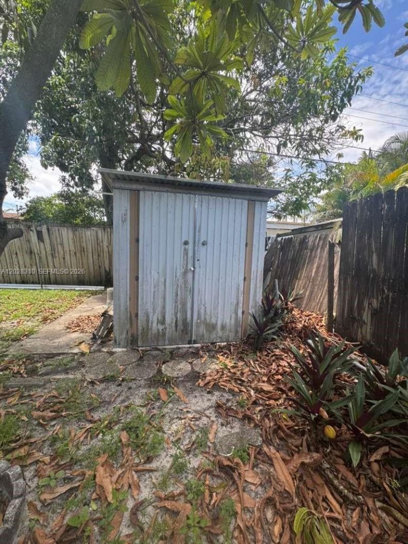 252 E 37th St , Hialeah, FL 33013 Photo